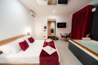 5 Stars - Exclusive Luxury Suites with a jacuzzi - 4