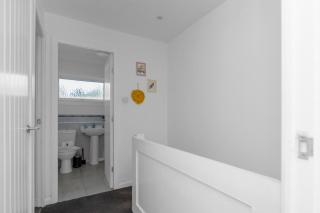 Free Parking - Central - Sleeps 6 - 2 Bedrooms - Livingston - 4