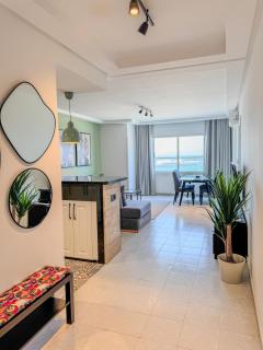 Appartement avec Vue Impressionnante sur La mer et la Marina - 4