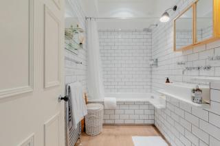 Elegant Hidden Gem by London Landmarks - 3