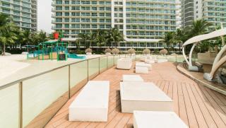 Cozy Green 1 BR unit with Balcony Azure Bahamas South - Manila - 7