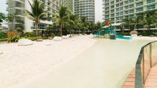 Cozy Green 1 BR unit with Balcony Azure Bahamas South - Manila - 6