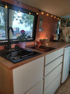 Urokliwy Kamper na Kempingu - 4