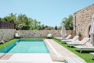 Sun-kissed Hilltop Villa, priv Pool, Scenic Views - Kástellos - 4