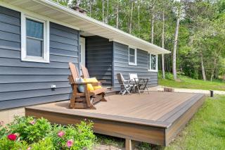 3 Mi to Lake Onalaska Quaint Home with Prairie View - Onalaska - 8