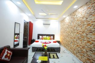 Hotel Rajani Best Hotel In Bareilly AC OR NON AC Room - Bareilly - 0