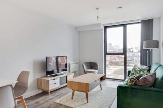 Contemporary 1 Bedroom Apartment in Birmingham - Birmingham - 0