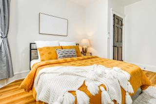 4 Mi to Fenway Park Pet-Friendly Dorchester Apt! - 2