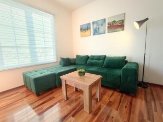 Summer Apartment - - 4
