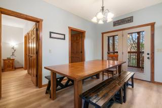 Kemper's Cabin in the Ozarks - Onsite amenities - Branson - 2