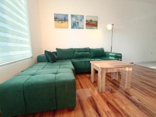 Summer Apartment - - 2
