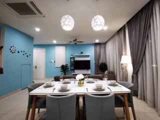 FERRINGHI RESORT 5-BEDROOM with POOL, BBQ SET, WiFi, Netflix & WALK to BEACH - Batu Ferringhi - 5