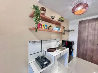 Cozy 2BR Apartment in City Square East Surabaya by Le Ciel Hospitality - Surabaya - 6
