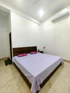 Tosh Guest House And Gusai ji Restaurant - - 4