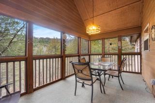 Creekside - 2 BDR Resort Cabin in Epic Location - Branson West - 8