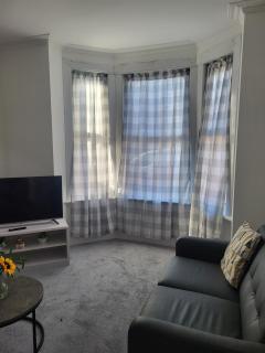 Family-Friendly 3 Bed Home Walk to Ramsgate Seafront - Ramsgate - 4