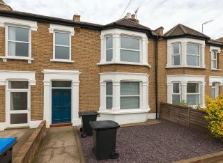 2 Bed Apartment in Willesden - Londra - 1