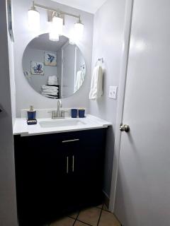 New updated Daytona Oceanview w/kitchenette, pool - 4