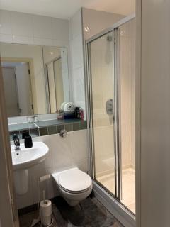 LUX 2bed City Centre and AO Arena Free Parking Modern Apt - 8