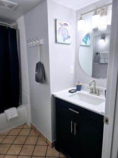 New updated Daytona Oceanview w/kitchenette, pool - 6