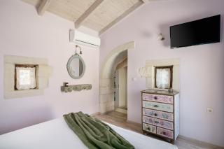 Elegant Stone Villa with Private Pool & Sunset Views - Astérion - 7