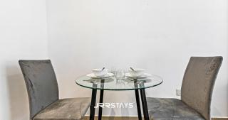 Stylish Studio - Panoramic City View - JVC - 5