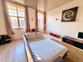 Loft T2 avec terrasse sur la Grand Place d'Arras - Arras - 2