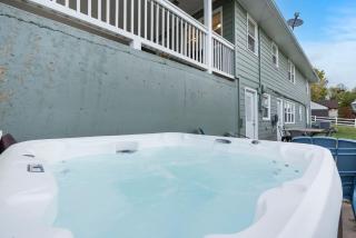 Branson Downtown Beauty - 4 BDR Home Sleeps 15 - Branson - 9