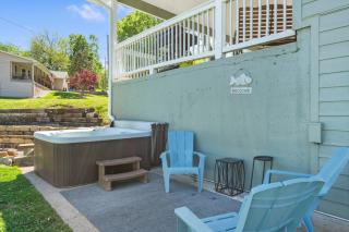 Branson Downtown Beauty - 4 BDR Home Sleeps 15 - 8