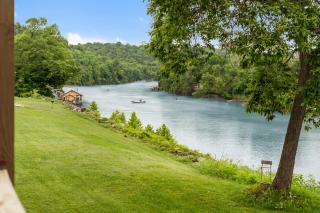 On Lake Time Taneycomo - Amazing Views - Branson - 0