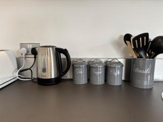 LUX 2bed City Centre and AO Arena Free Parking Modern Apt - Manchester - 3