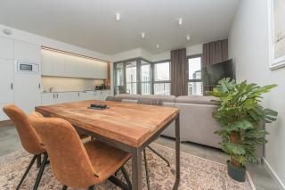 Deluxe Apartment on Granary Island with Parking - Granaria I & by Noclegi Renters - Danzig - 1