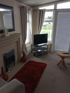 2 bedroom caravan with large decking - 4