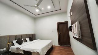Guru Kripa Guest House - Mathura - 6