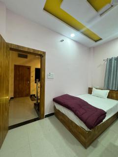 Hotel Rudrason Near Mahakaleshwar Temple, Ujjain - Ujjain - 9