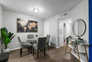 Beautiful 2BD2BA in University Hills 0433 - Austin - 1
