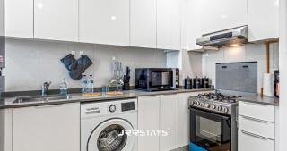 Elegant Luxury 1BR - Modern Design - JVC - 6