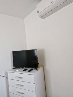 Quarto solteiro casa familiar da Mirian - Niterói - 5