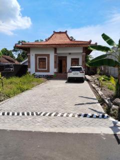 Naufal homestay - Ngemplak - 1