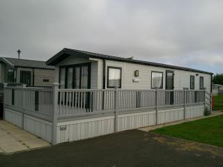 Kings Ashington 6 Berth Central Heated Enclosed Veranda - Chapel Saint Leonards - 0