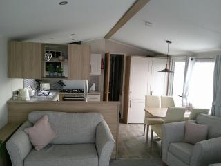 Kings Ashington 6 Berth Central Heated Enclosed Veranda - Chapel Saint Leonards - 1