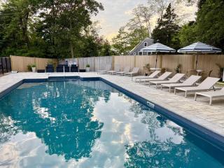 The Seagrove Suites & Guest Rooms - 6