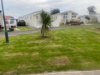 Seaside 2-Bed Caravan Retreat - Sleeps 6 & Parking - Prestatyn - 0