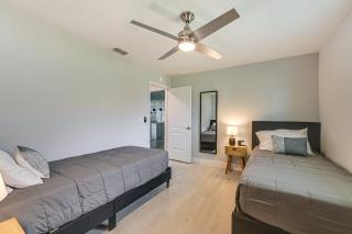 Bonita Springs Home with Lake Views 8 Mi to Beach! - Bonita Springs - 3