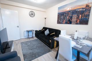2 Bedroom Limited-time offer for long stays near City Airport - 9