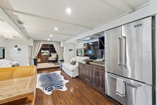 The Aspen Unit - Austin - 9