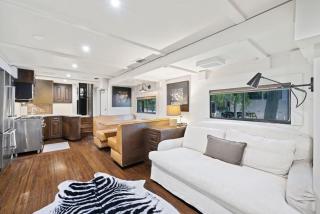 The Aspen Unit - Austin - 1