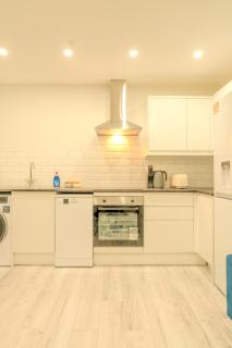 New Build 2 Bedroom Flat Cardiff - Cardiff - 6