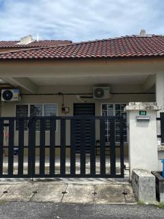 Teratak Raya - Tanjung Rambutan - 0