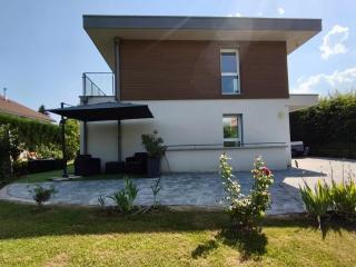 Elegant House near Château de Voltaire - Prévessin-Moëns - 4